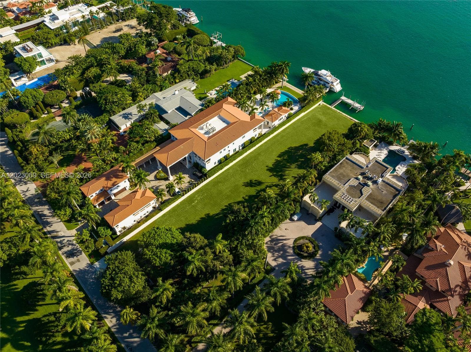 36 Star Island Dr, Miami Beach FL 33139 — 17
