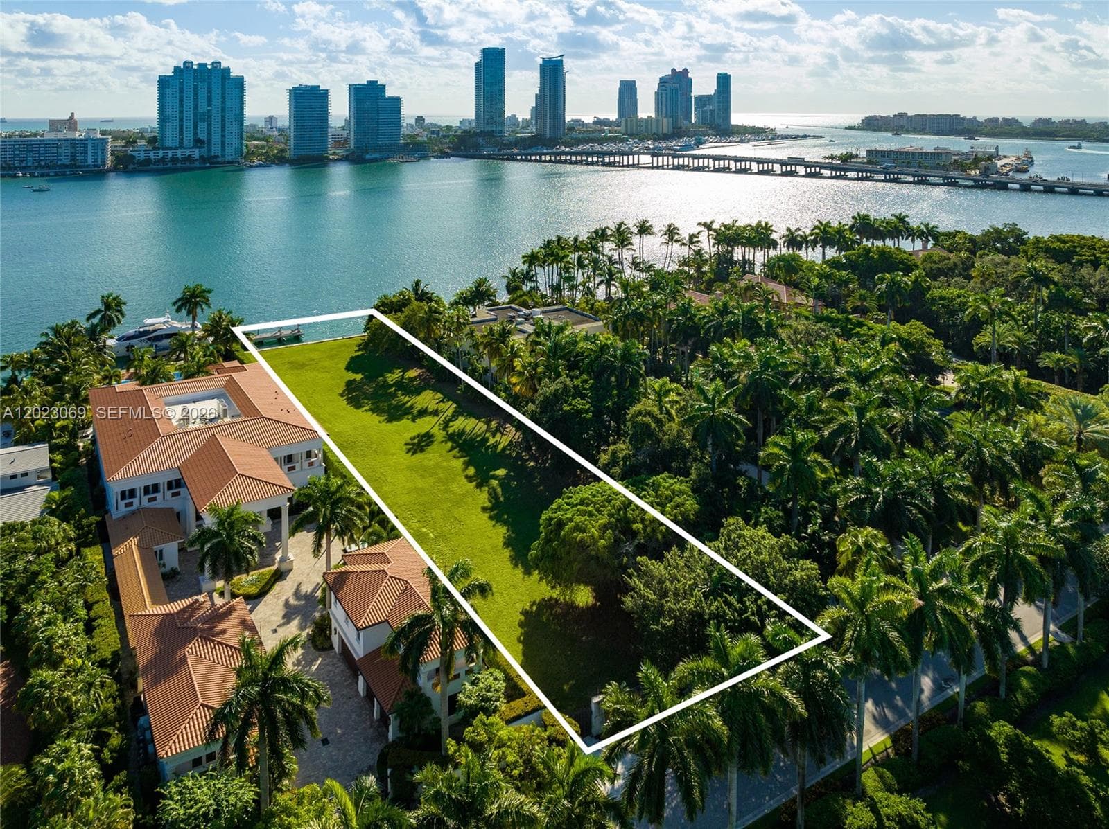 36 Star Island Dr, Miami Beach FL 33139 — 10