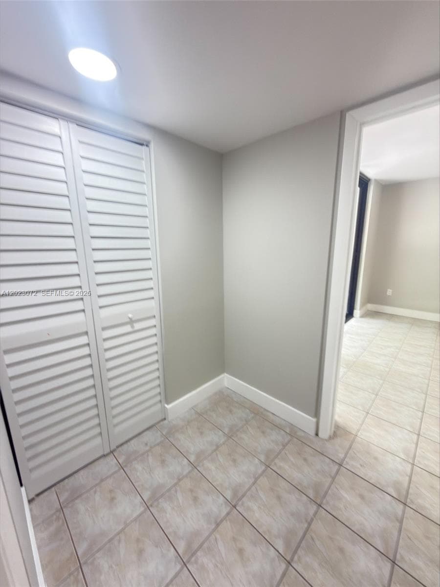 Greenway Lakes Sec One, Miami, FL — 17
