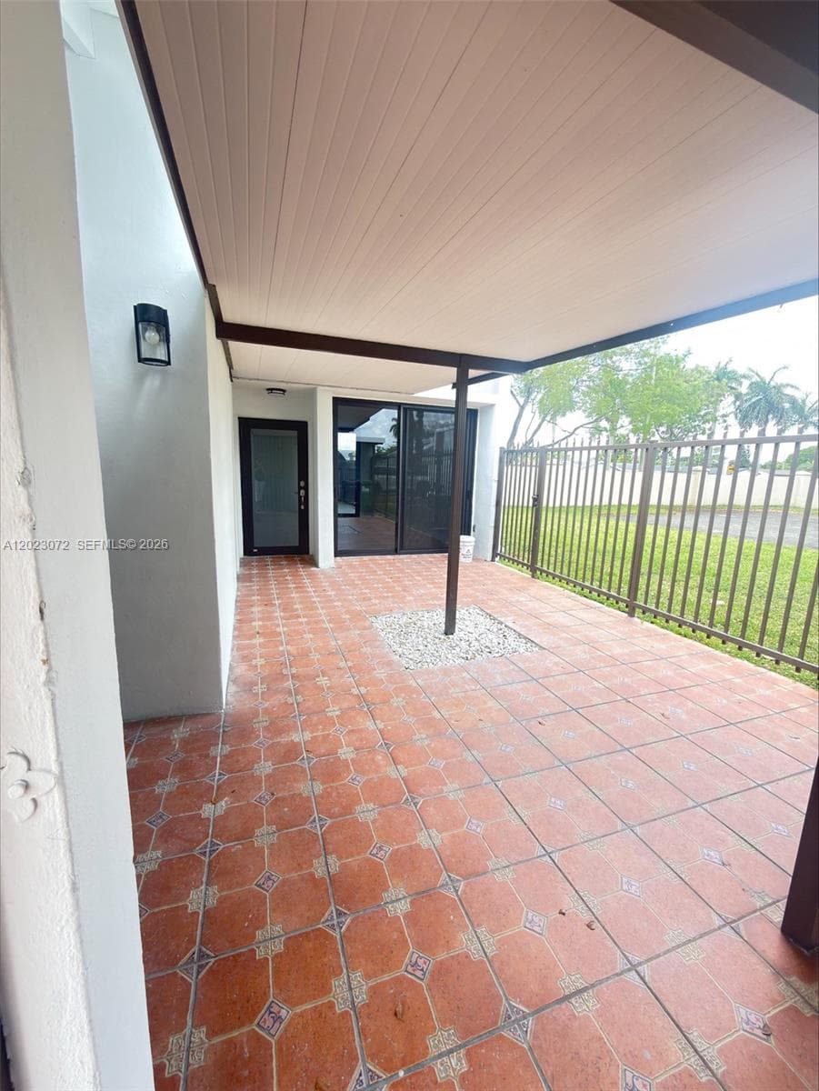 Greenway Lakes Sec One, Miami, FL — 7