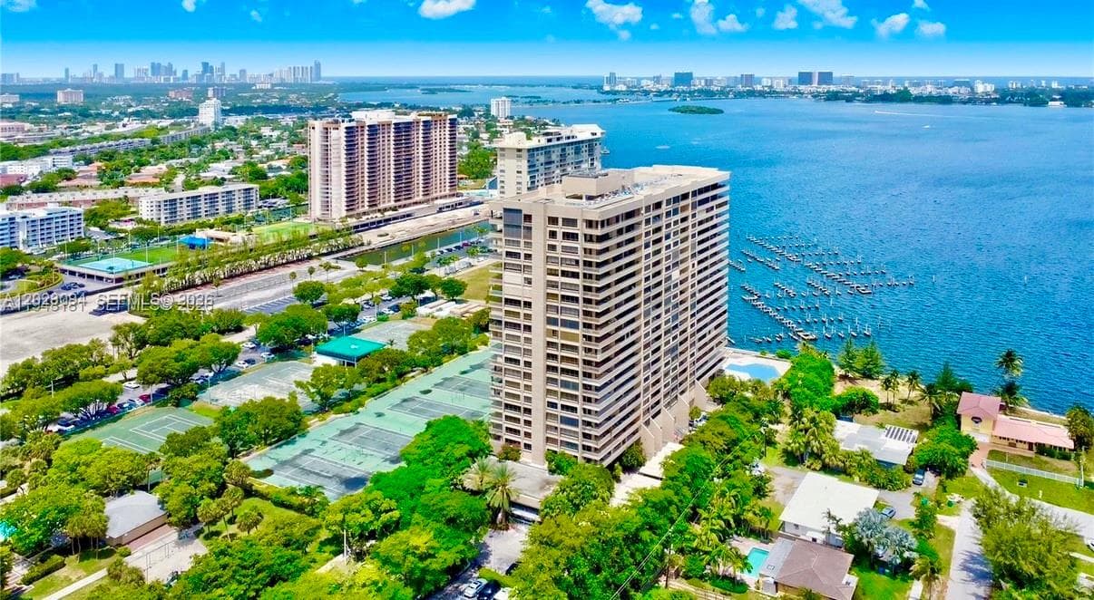 11113 Biscayne Blvd # 751, Miami FL 33181 — 14