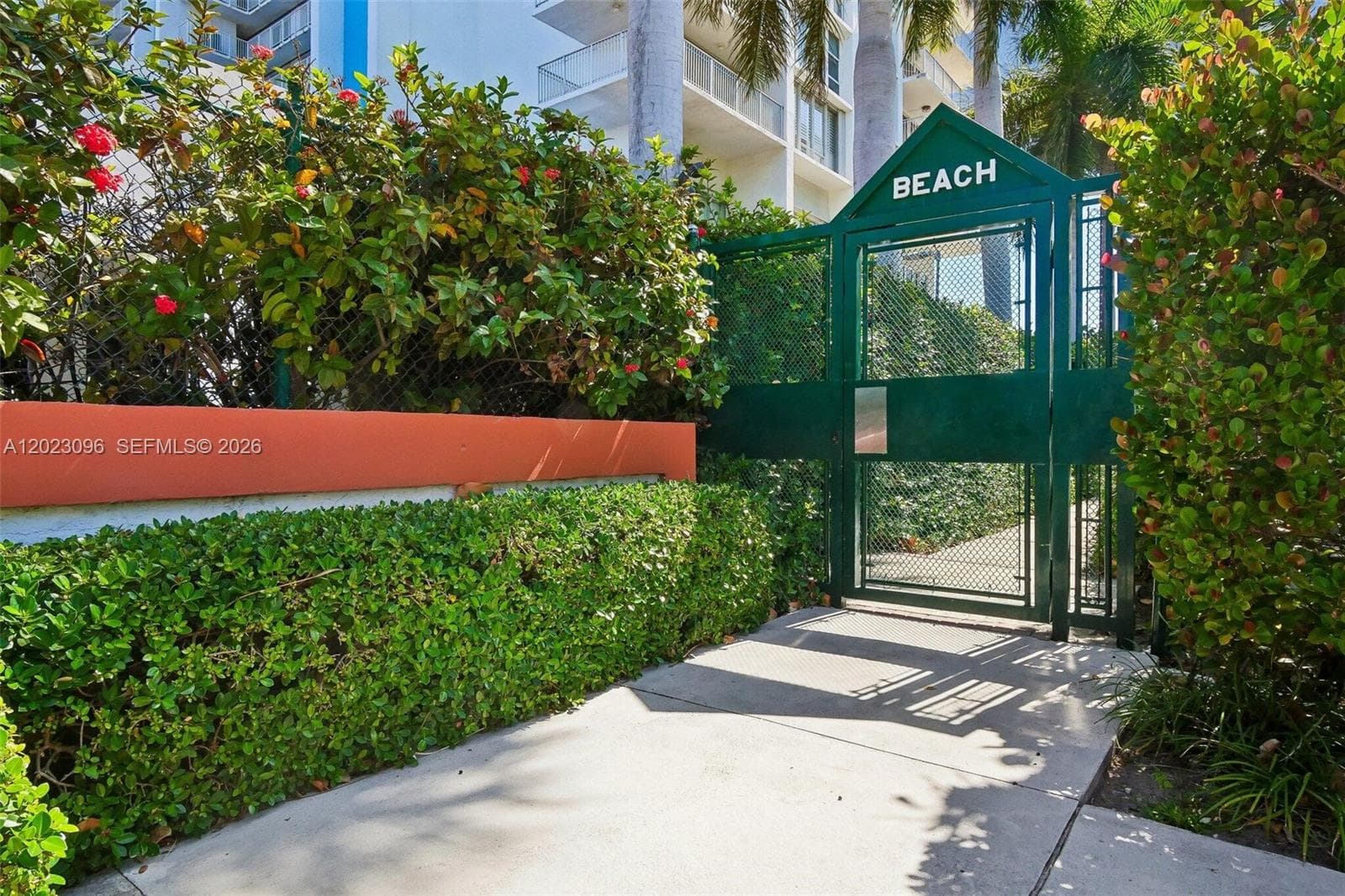 425 Grapetree Dr # 211, Key Biscayne FL 33149 — 27