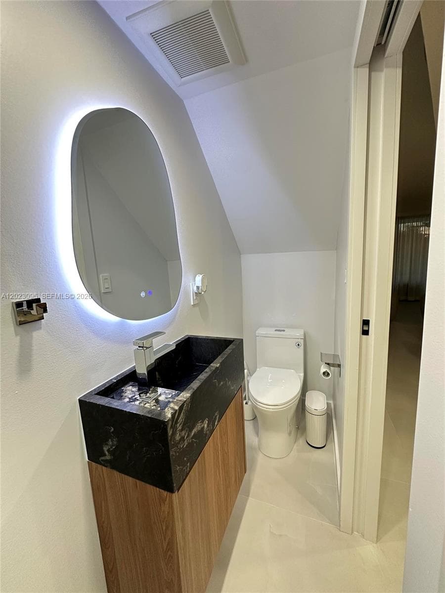 425 Grapetree Dr # 211, Key Biscayne FL 33149 — 22