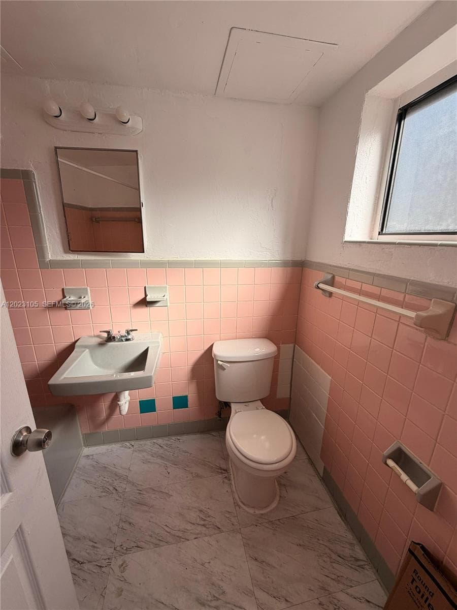 154 W 26th St # 2, Hialeah FL 33010 — 6