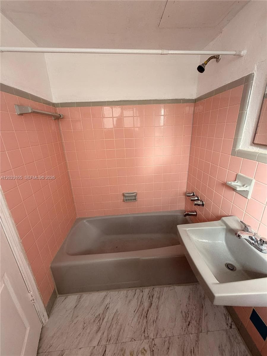 154 W 26th St # 2, Hialeah FL 33010 — 7
