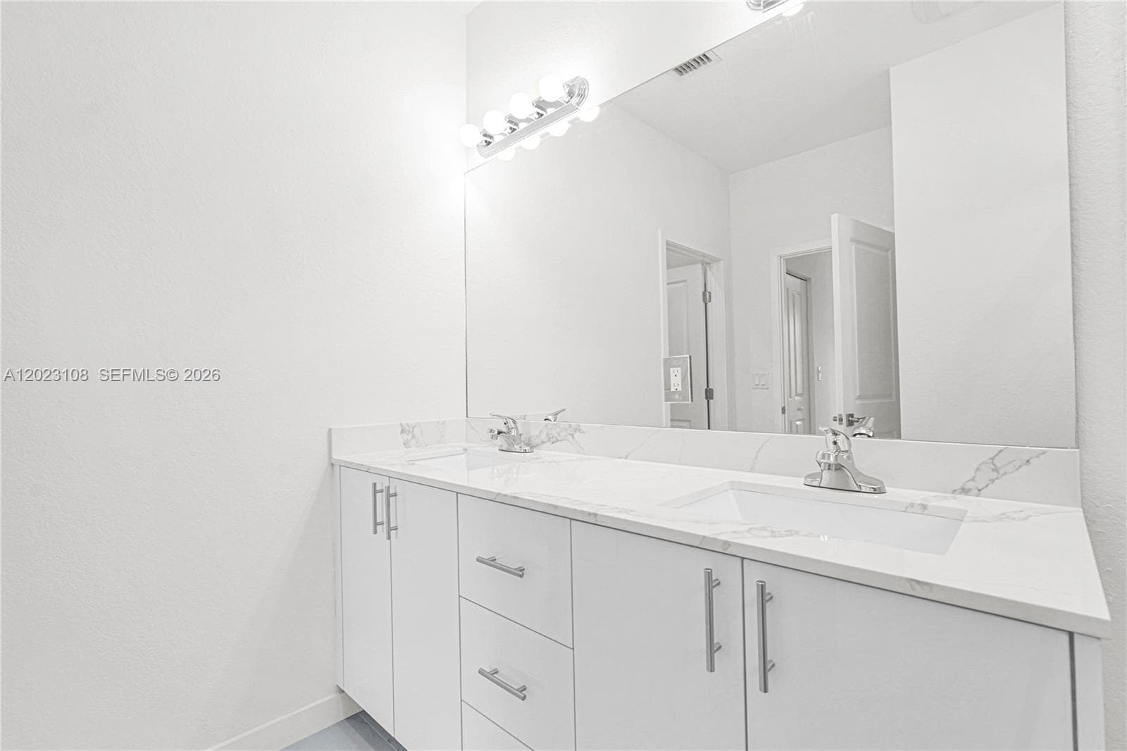 22555 SW 125th Ave # 13A, Miami FL 33170 — 24