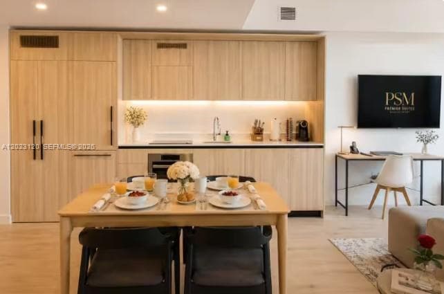 225 N Miami Ave # 3204, Miami FL 33128 — 3