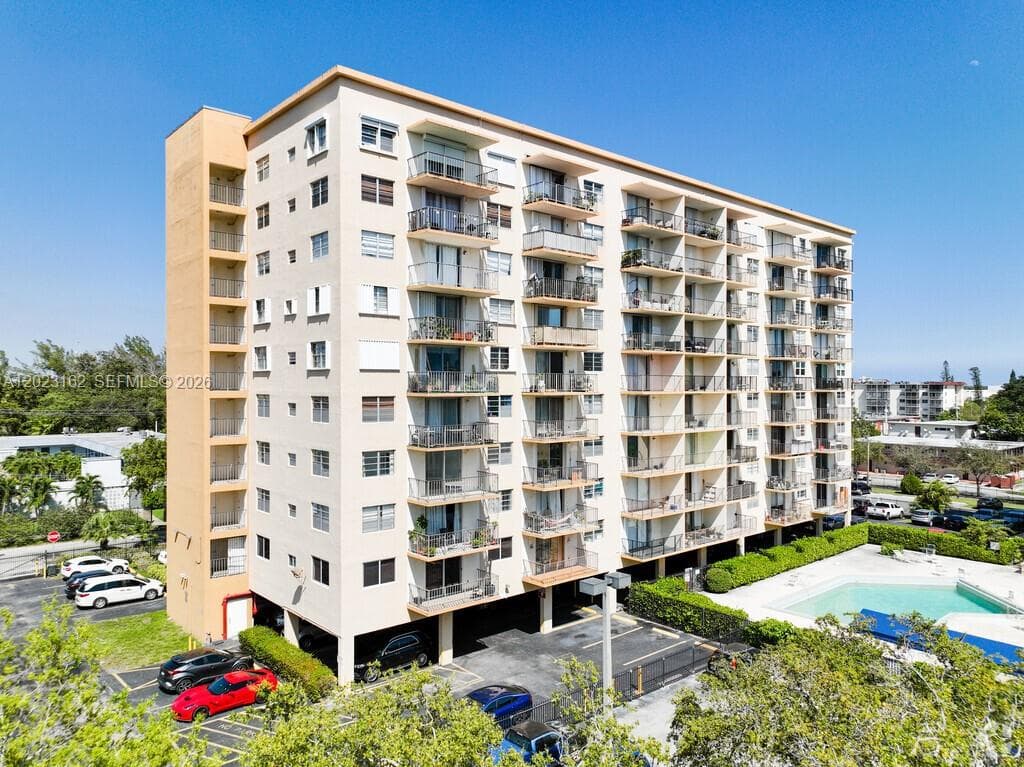 1470 NE 125th Ter # 809, North Miami FL 33161 — 2