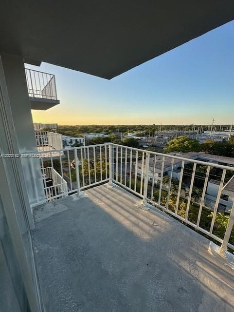 1470 NE 125th Ter # 809, North Miami FL 33161 — 5