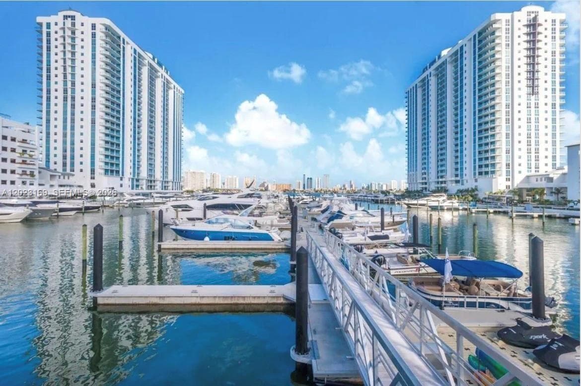 17111 Biscayne Blvd # 2209, North Miami Beach FL 33160 — 21