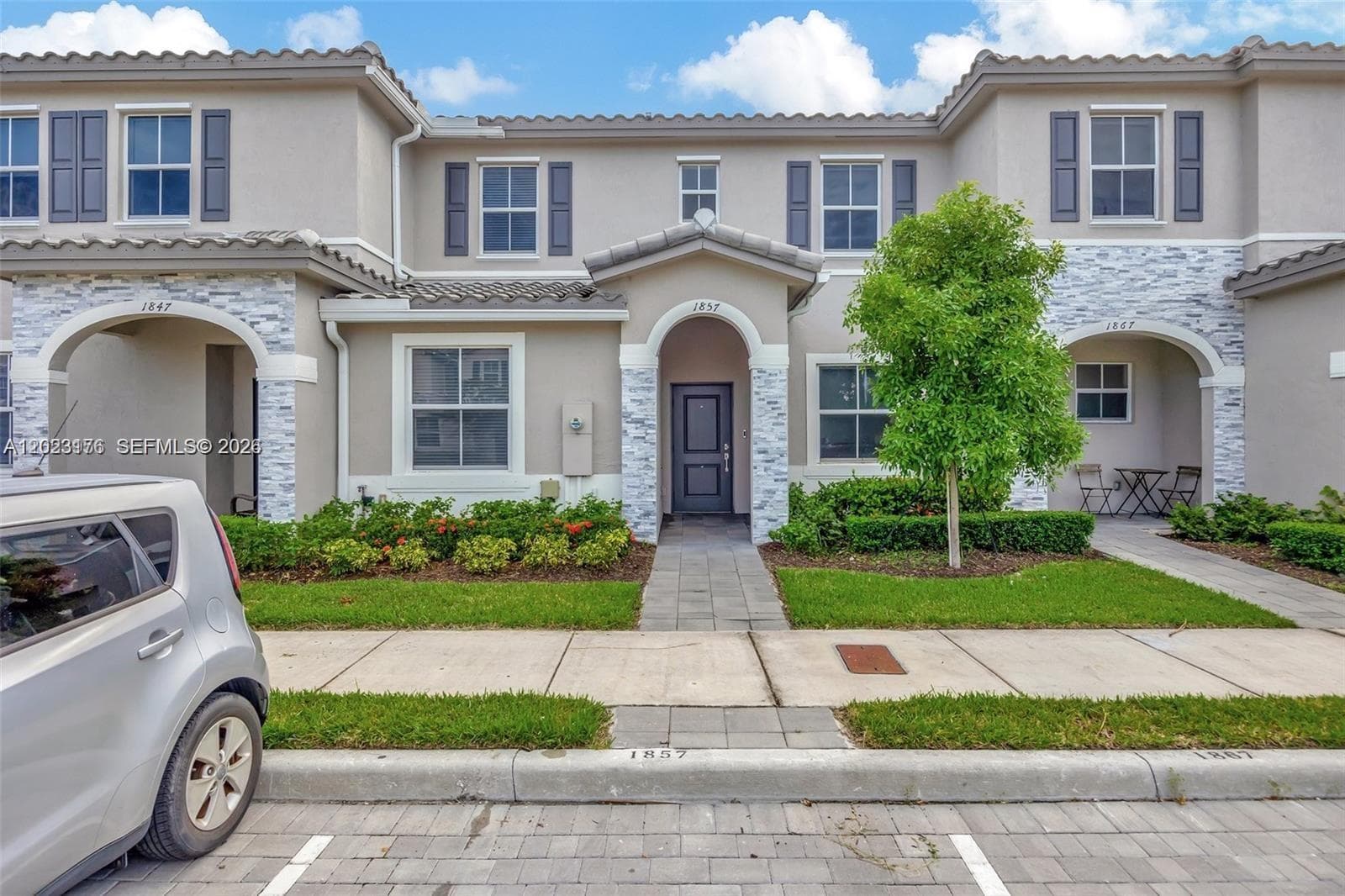 1857 SE 26th Ter, Homestead FL 33035 — 6