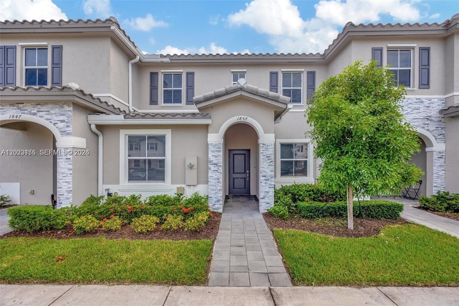 1857 SE 26th Ter, Homestead FL 33035 — 5