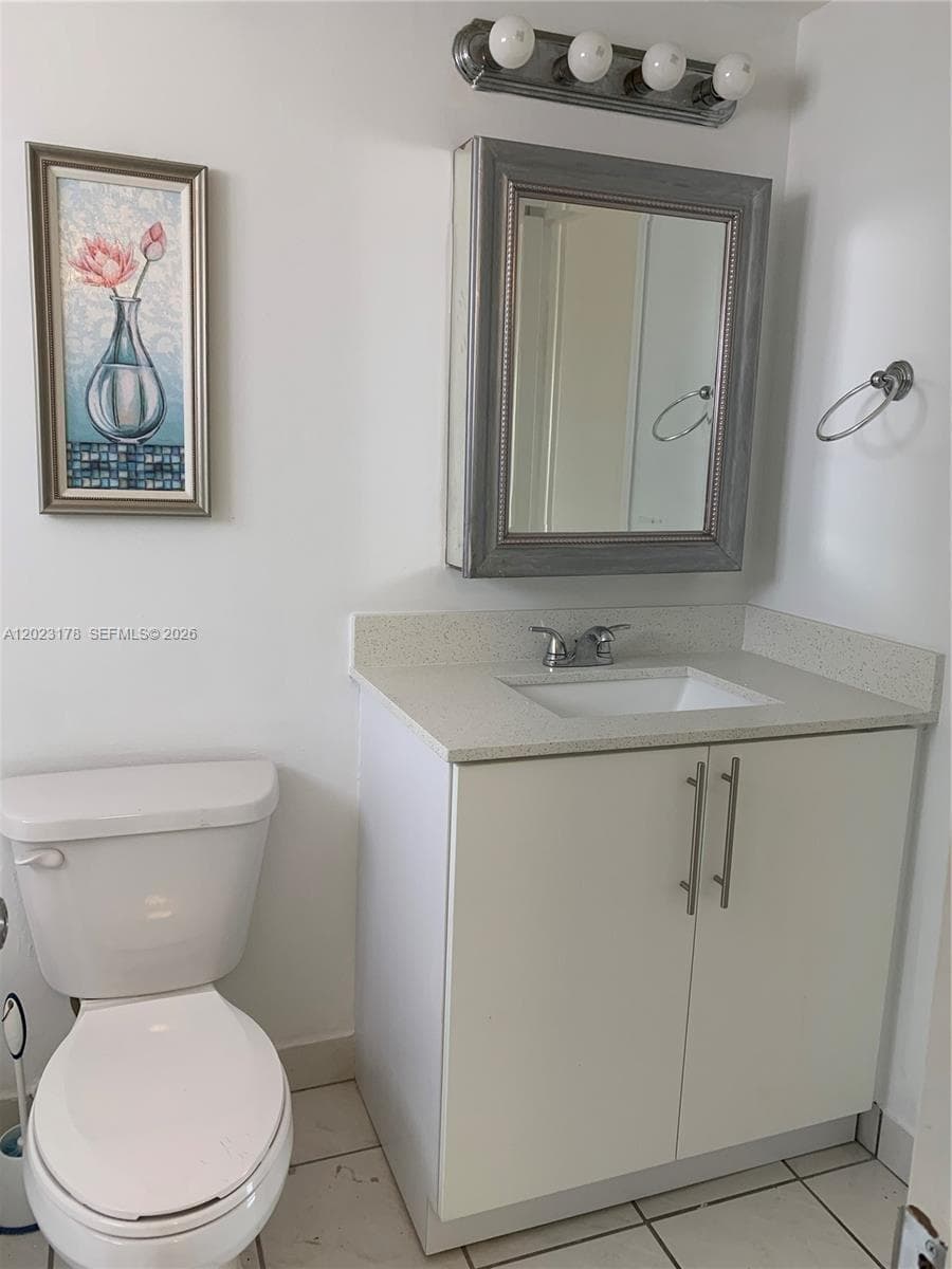7703 Camino Real # 405, Miami FL 33143 — 3