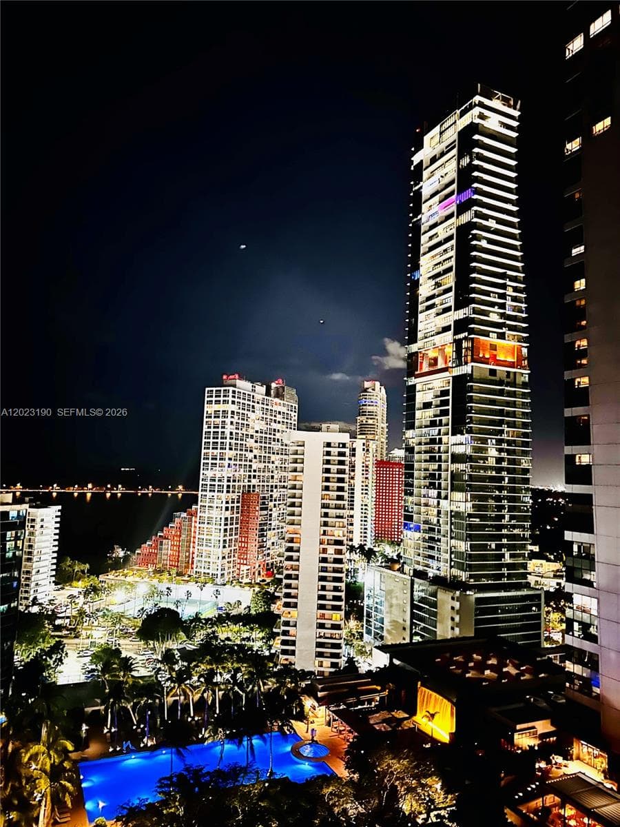 185 SE 14th Ter # 2809, Miami FL 33131 — 2