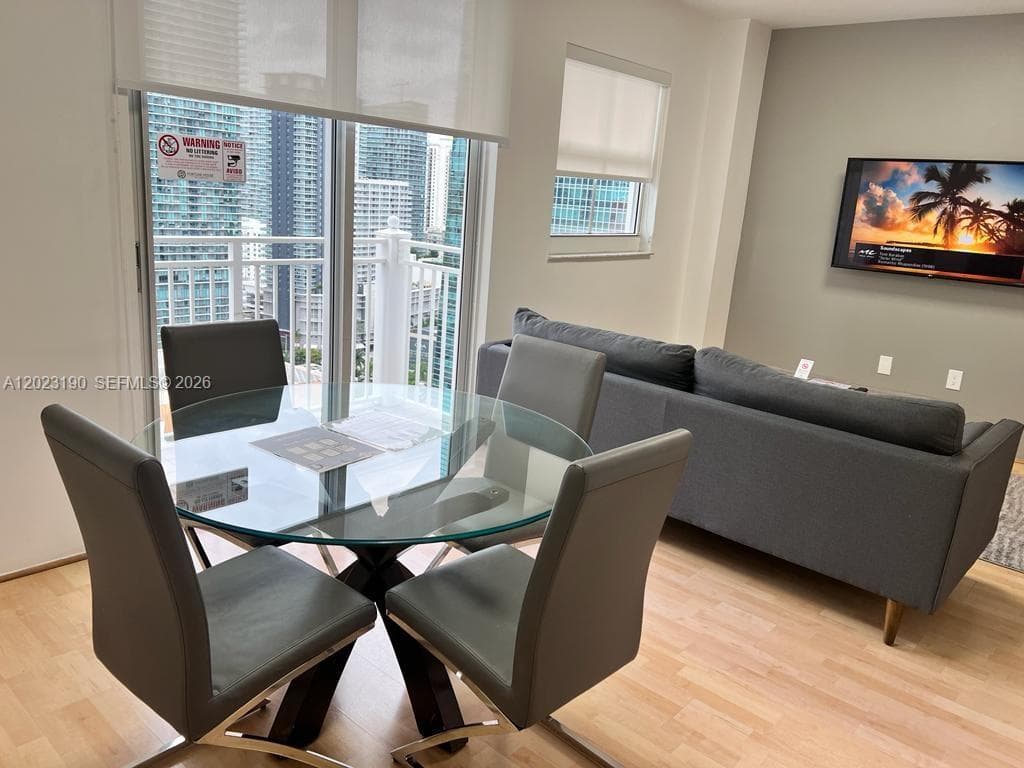 185 SE 14th Ter # 2809, Miami FL 33131 — 15