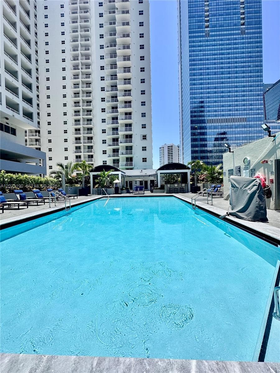 185 SE 14th Ter # 2809, Miami FL 33131 — 11