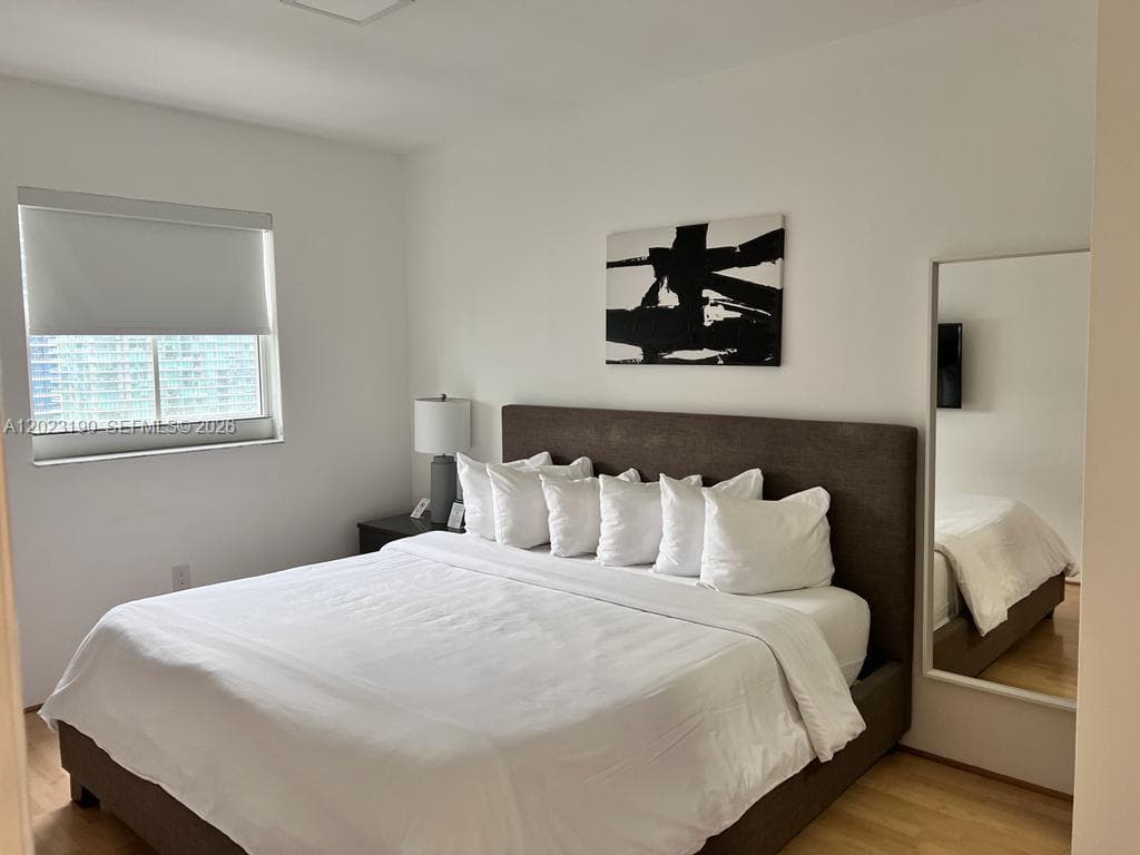 185 SE 14th Ter # 2809, Miami FL 33131 — 21