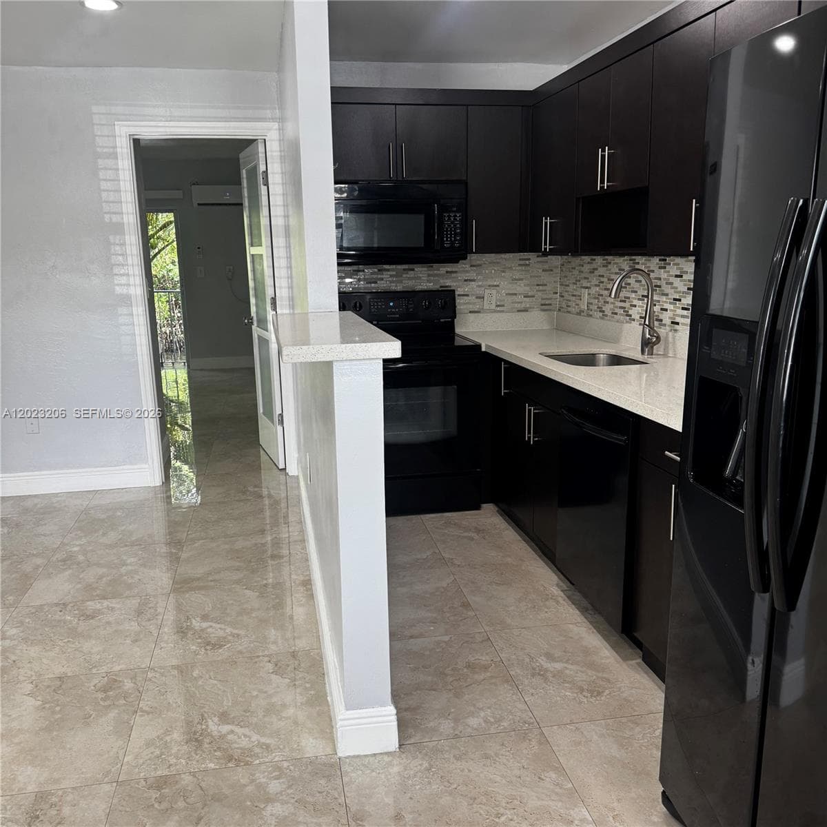 1860 Venice Park Dr # 107, North Miami FL 33181 — 9
