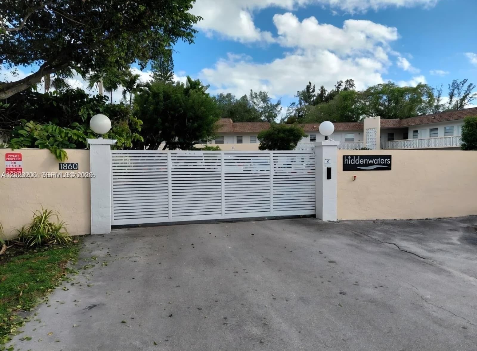 1860 Venice Park Dr # 107, North Miami FL 33181 — 29