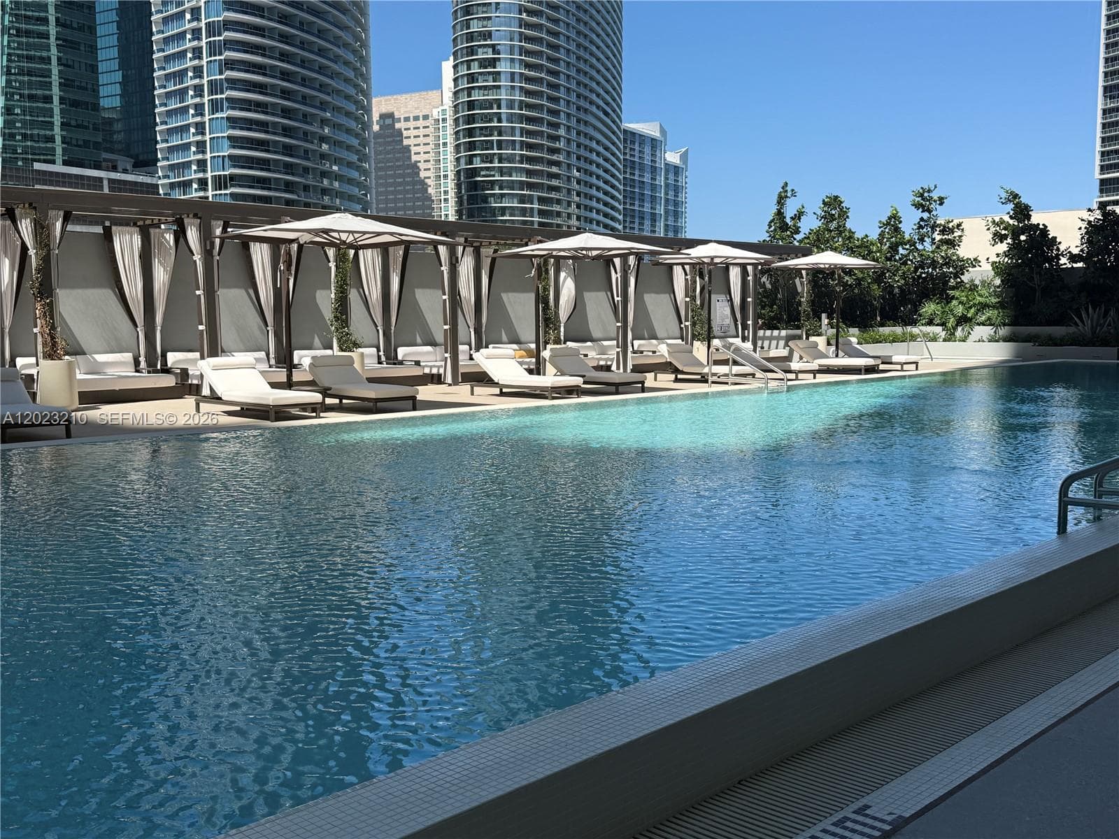77 SE 5th ST # 2111, Miami FL 33131 — 23