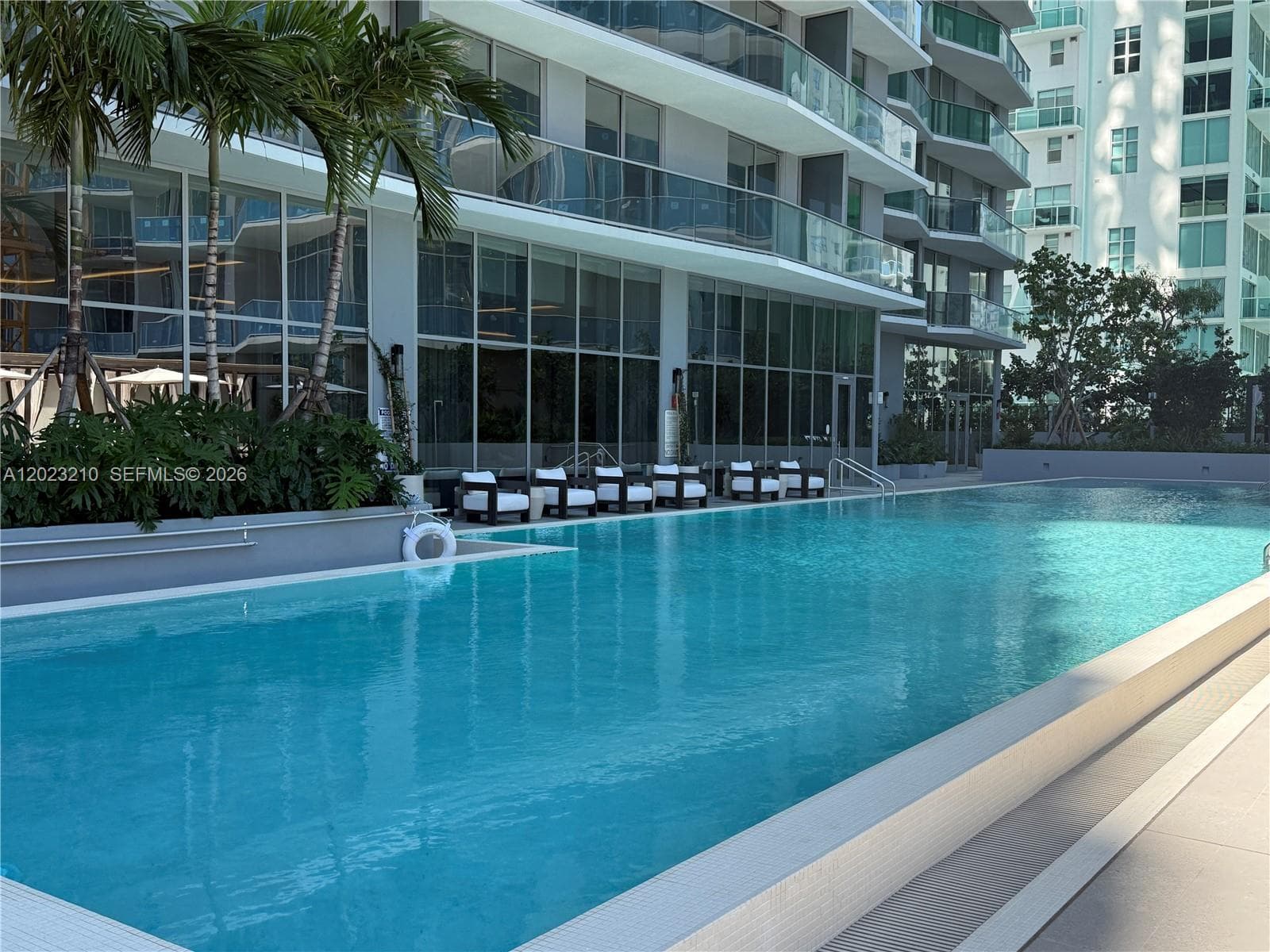 77 SE 5th ST # 2111, Miami FL 33131 — 27