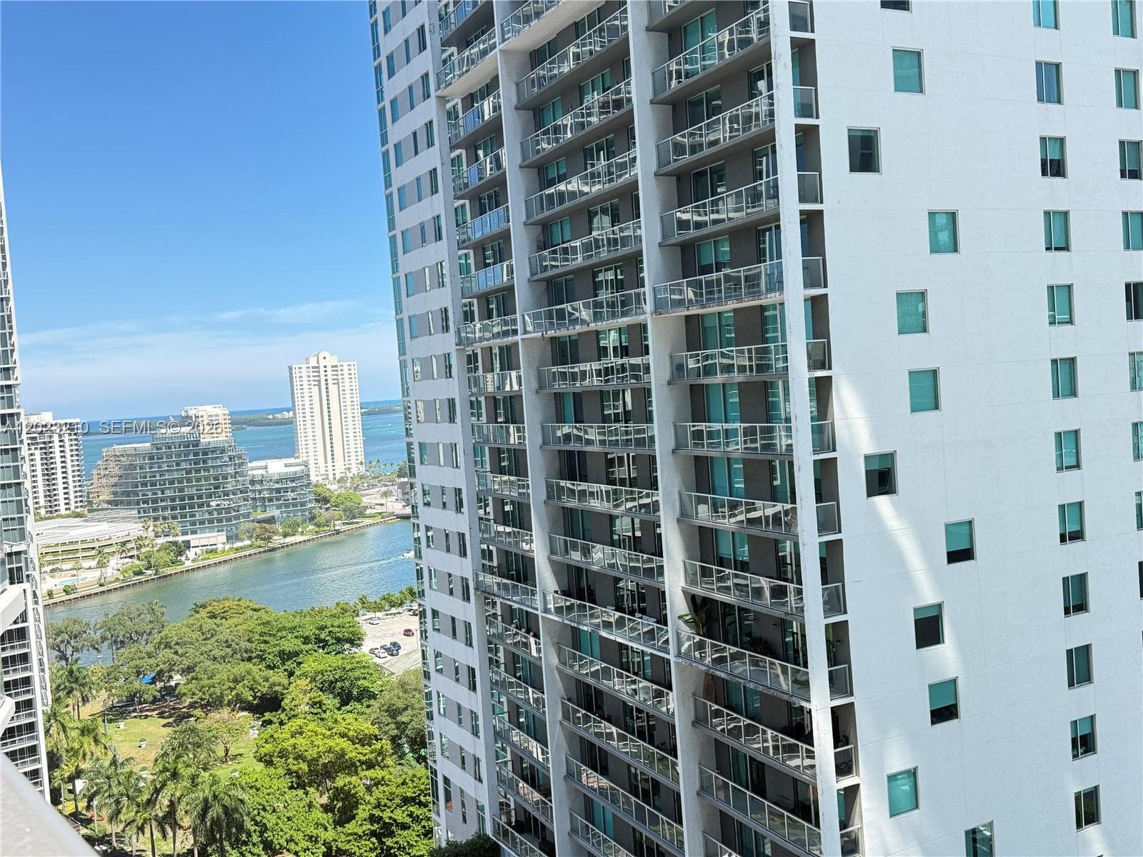 77 SE 5th ST # 2111, Miami FL 33131 — 9