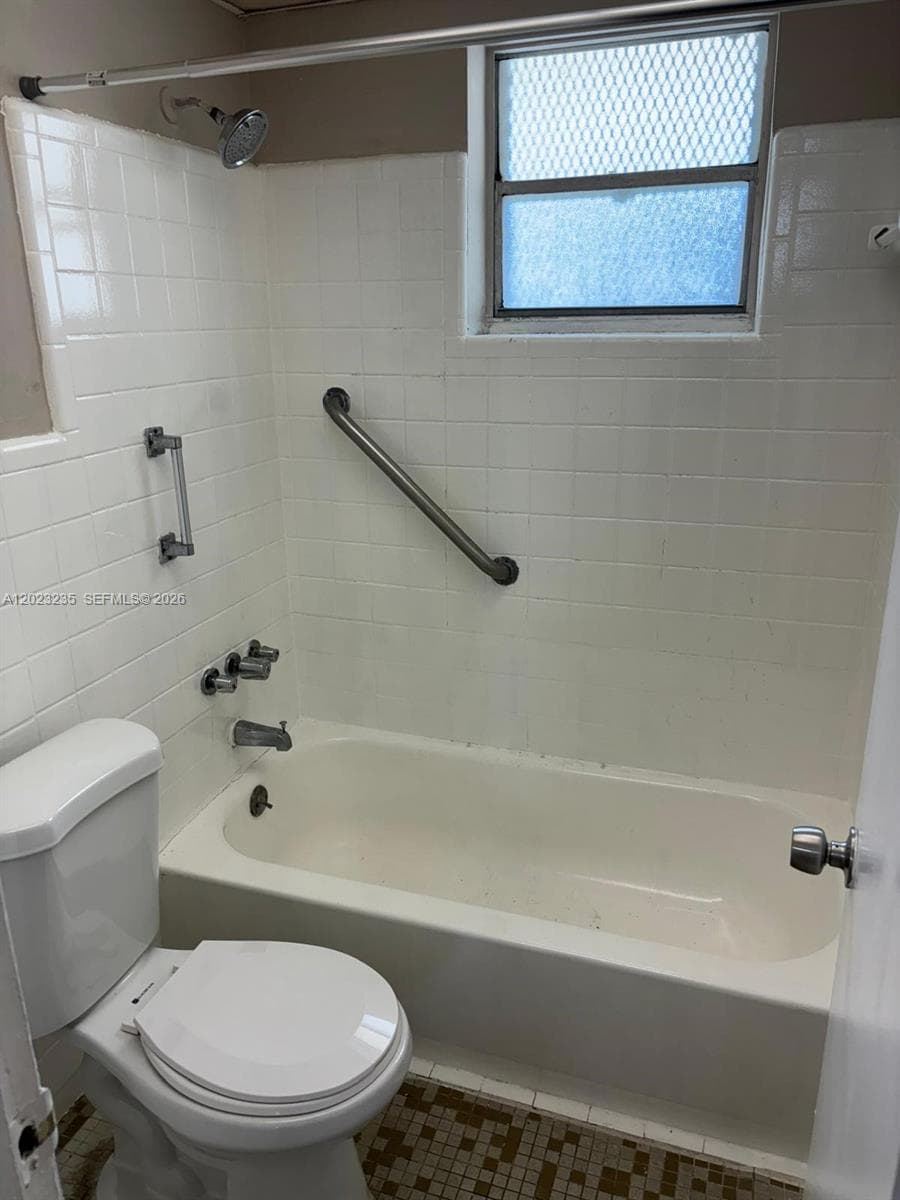 3050 S Dixie Hwy # 203, Miami FL 33133 — 9