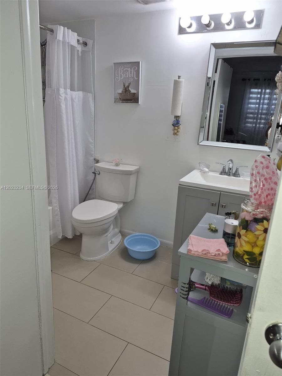 6195 NW 186th St # 106, Hialeah FL 33015 — 5