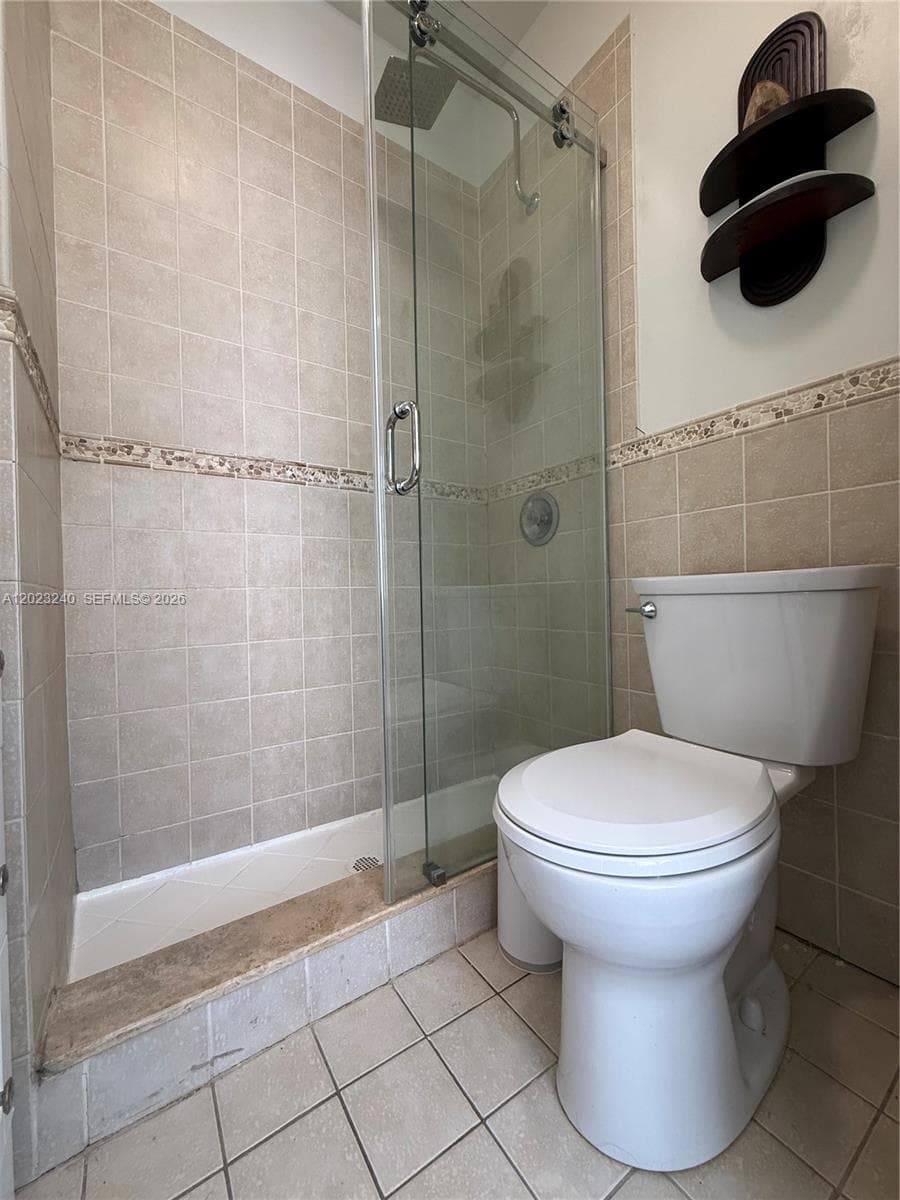 723 2nd St # 8, Miami Beach FL 33139 — 8