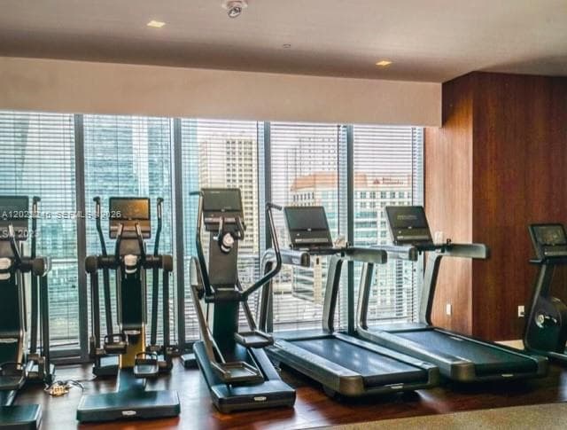 1300 S Miami Ave # 4001, Miami FL 33130 — 33