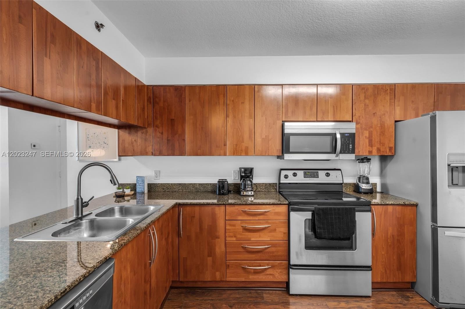 1200 Brickell Bay Dr # 2915, Miami FL 33131 — 6