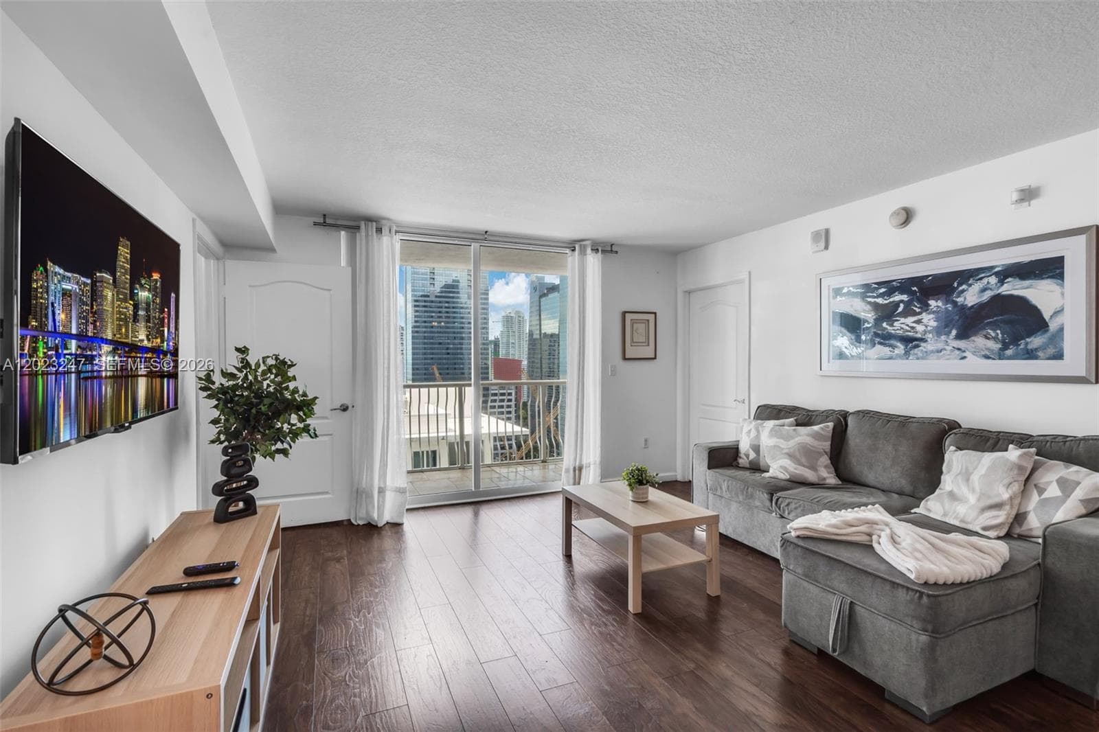 1200 Brickell Bay Dr # 2915, Miami FL 33131 — 16