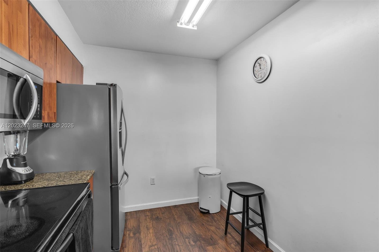 1200 Brickell Bay Dr # 2915, Miami FL 33131 — 30