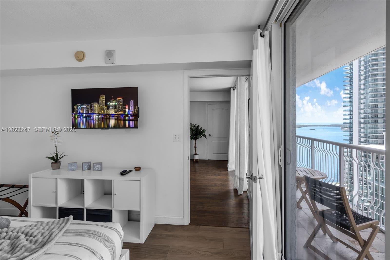 1200 Brickell Bay Dr # 2915, Miami FL 33131 — 15