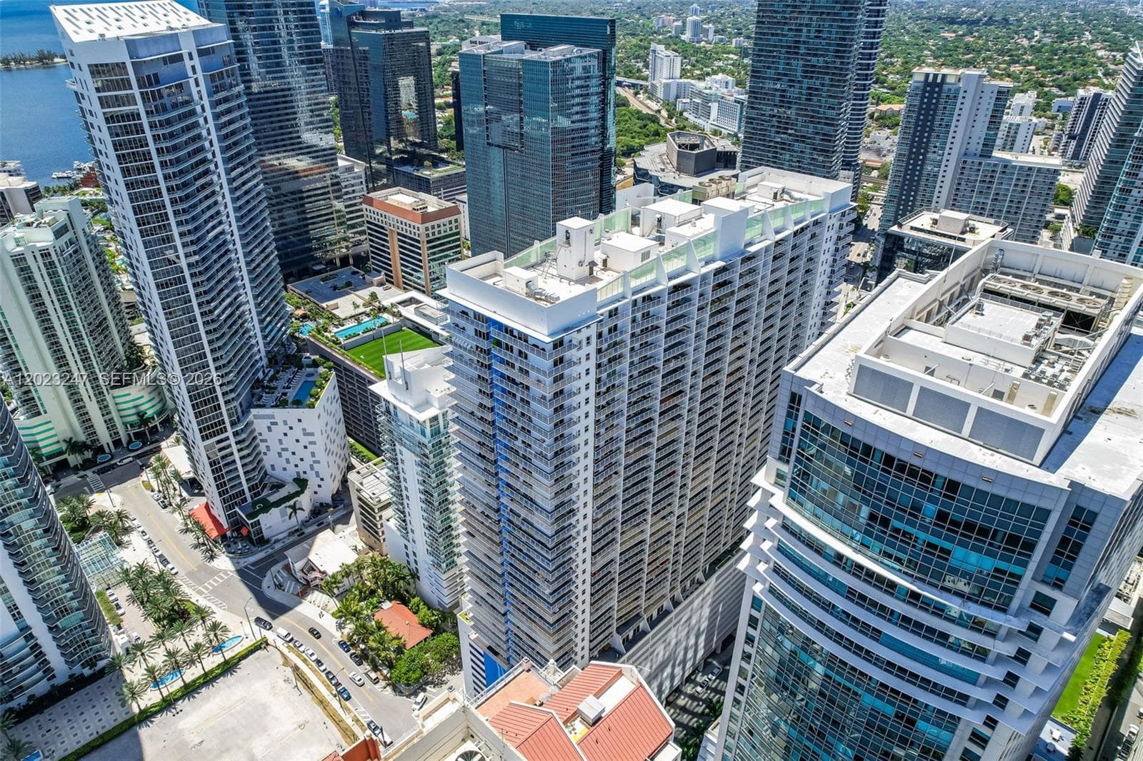 1200 Brickell Bay Dr # 2915, Miami FL 33131 — 40