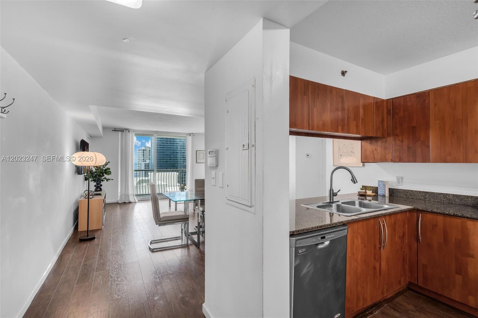 1200 Brickell Bay Dr # 2915, Miami FL 33131 — 4