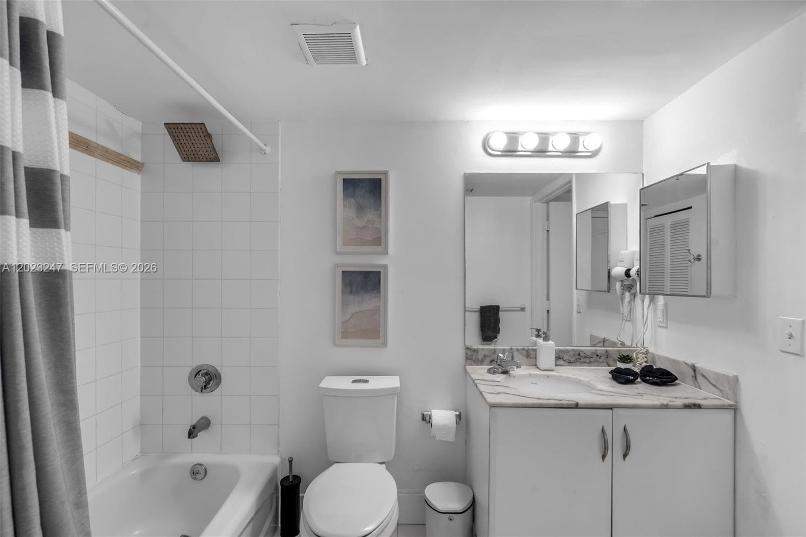 1200 Brickell Bay Dr # 2915, Miami FL 33131 — 21