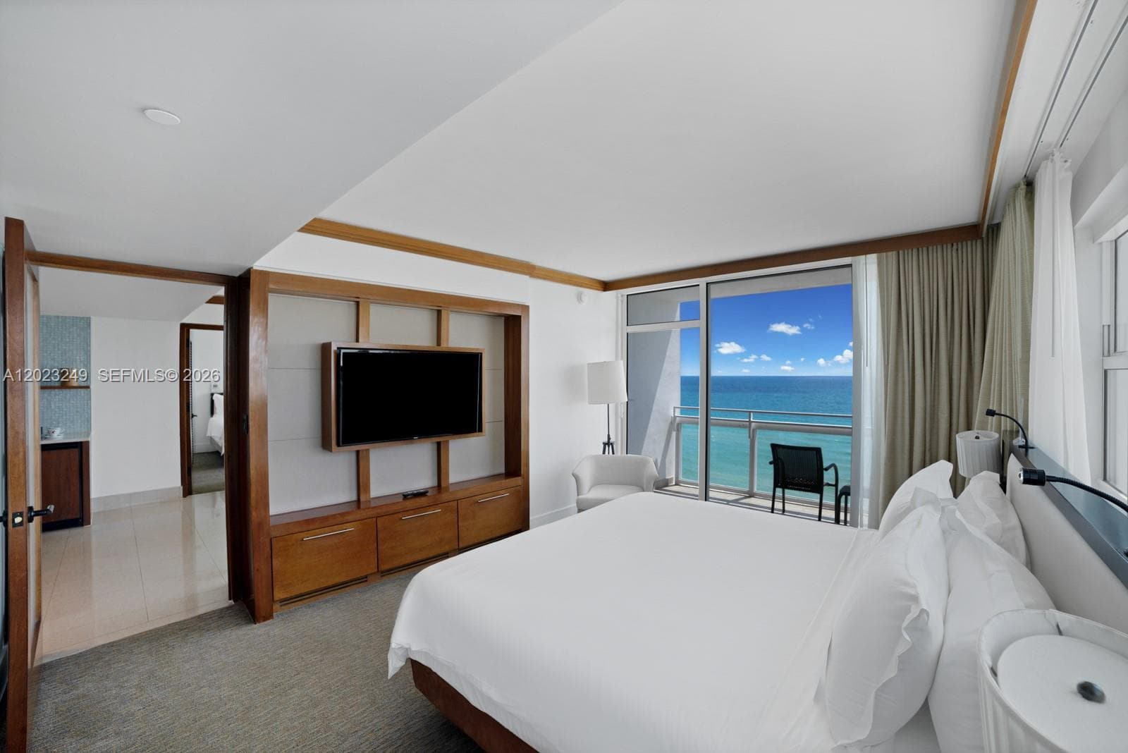 6801 Collins Ave, Miami Beach FL 33141 — 16