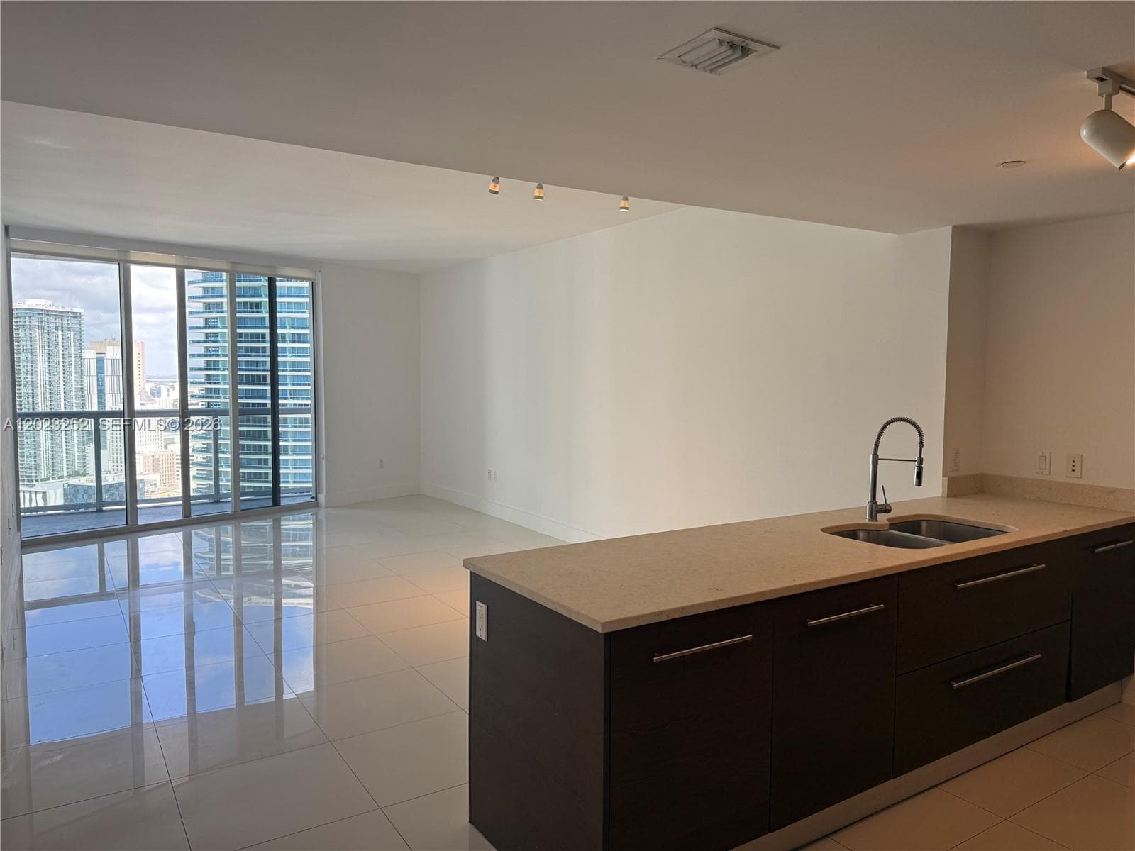 465 Brickell Ave # 3906, Miami FL 33131 — 5