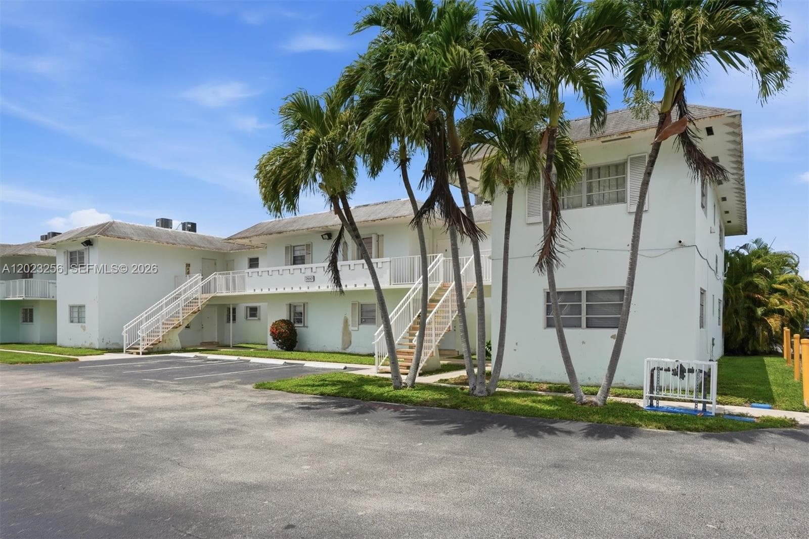 7680 SW 82nd St # H121, Miami FL 33143 — 15