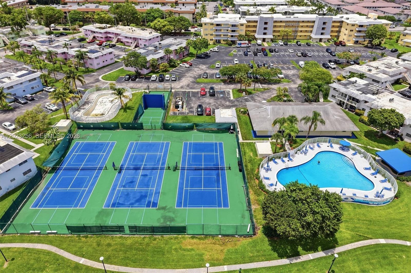 7680 SW 82nd St # H121, Miami FL 33143 — 29