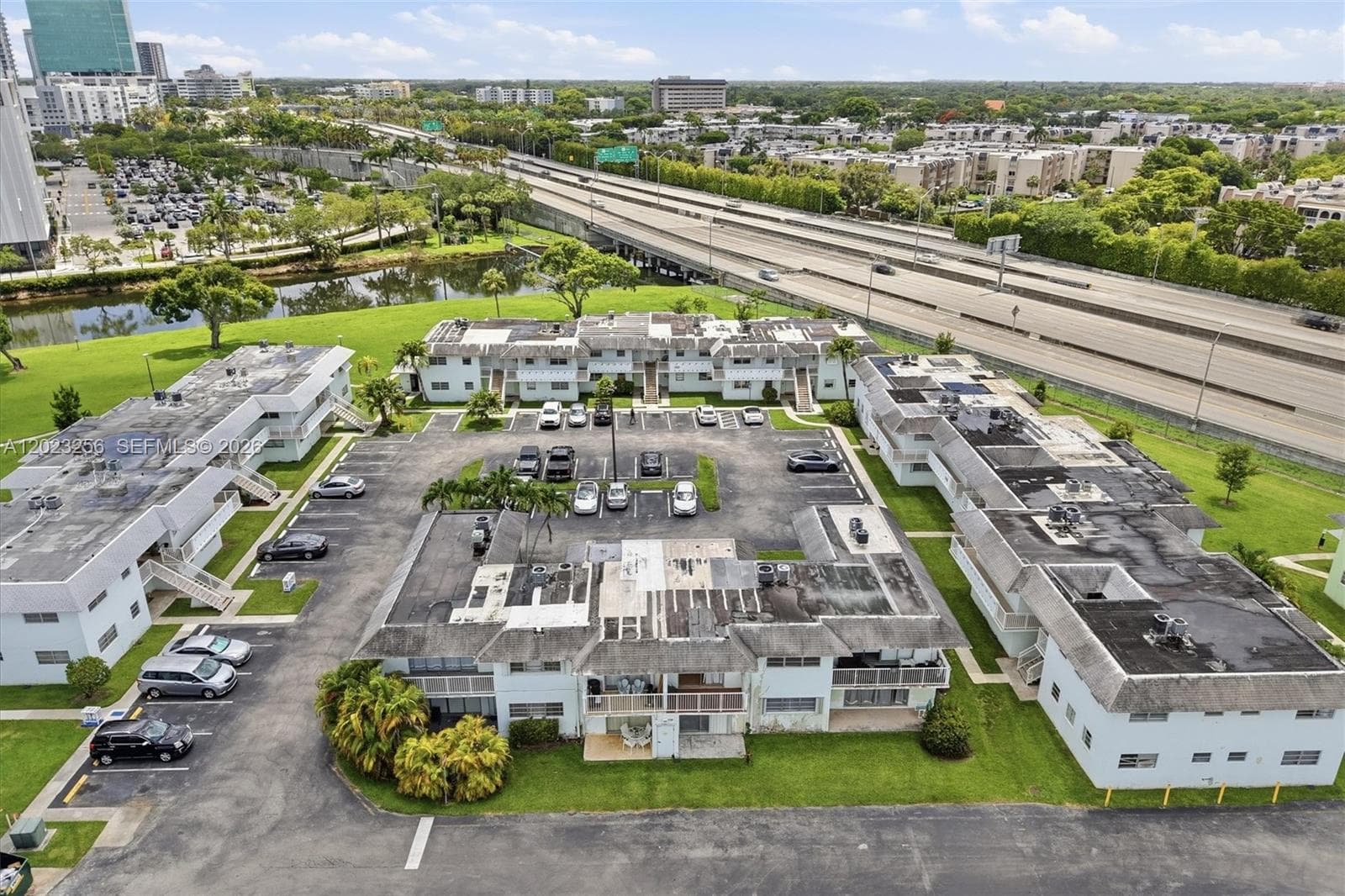 7680 SW 82nd St # H121, Miami FL 33143 — 25