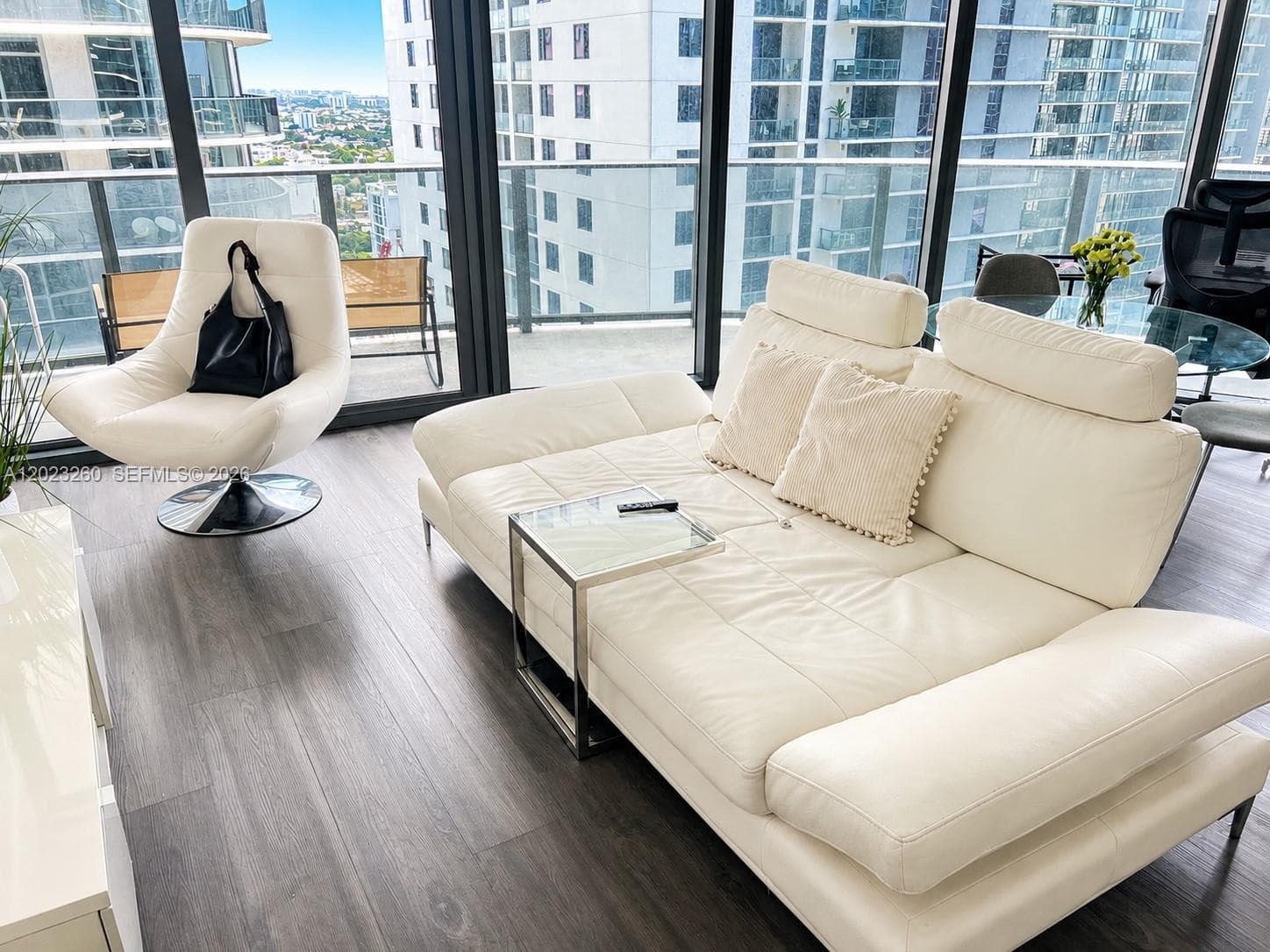 45 SW 9th St # 2908, Miami FL 33130 — 3