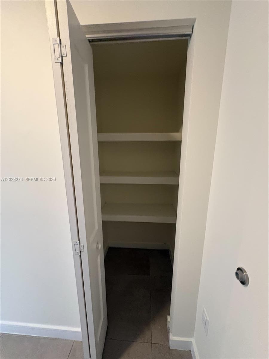 16395 Biscayne Blvd # 1310, North Miami Beach FL 33160 — 26