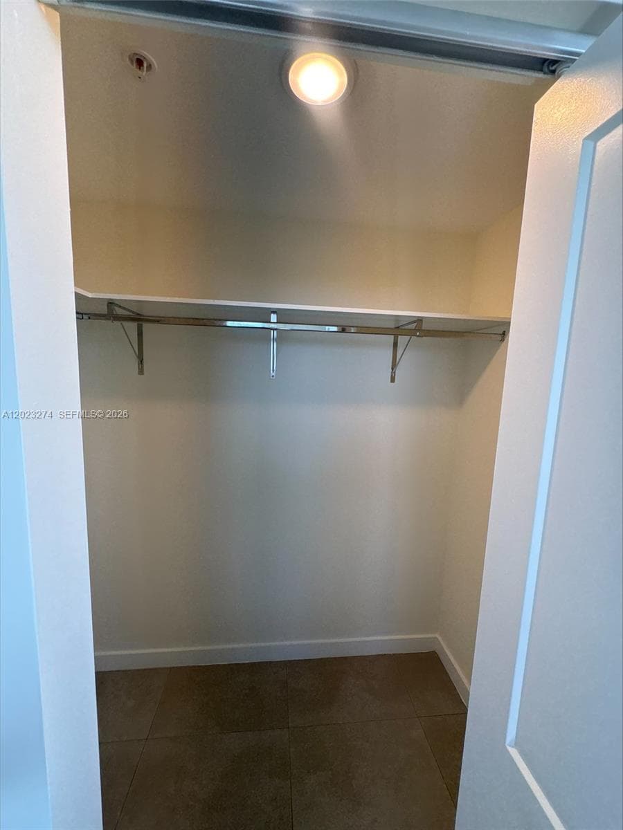 16395 Biscayne Blvd # 1310, North Miami Beach FL 33160 — 7