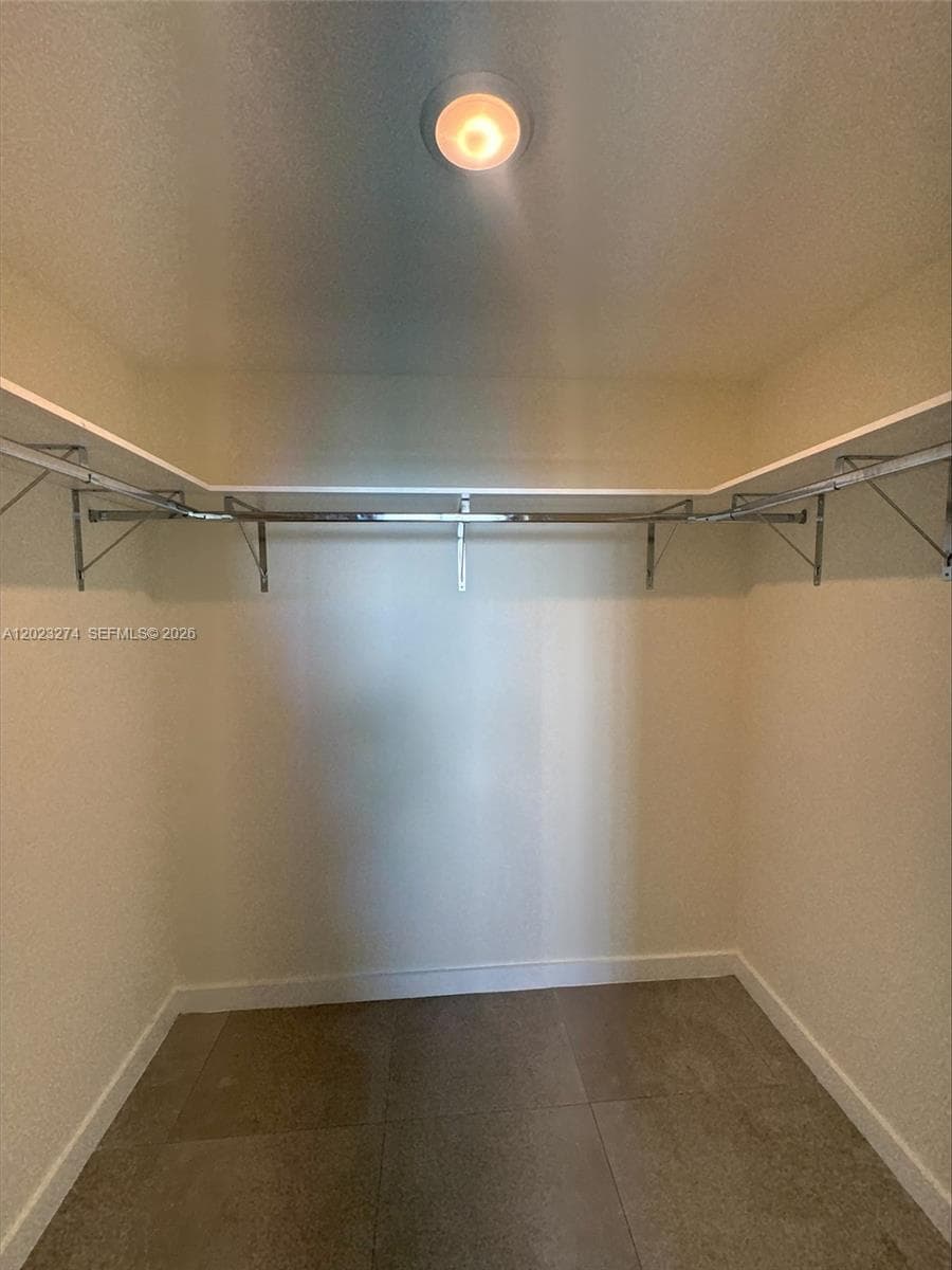 16395 Biscayne Blvd # 1310, North Miami Beach FL 33160 — 10