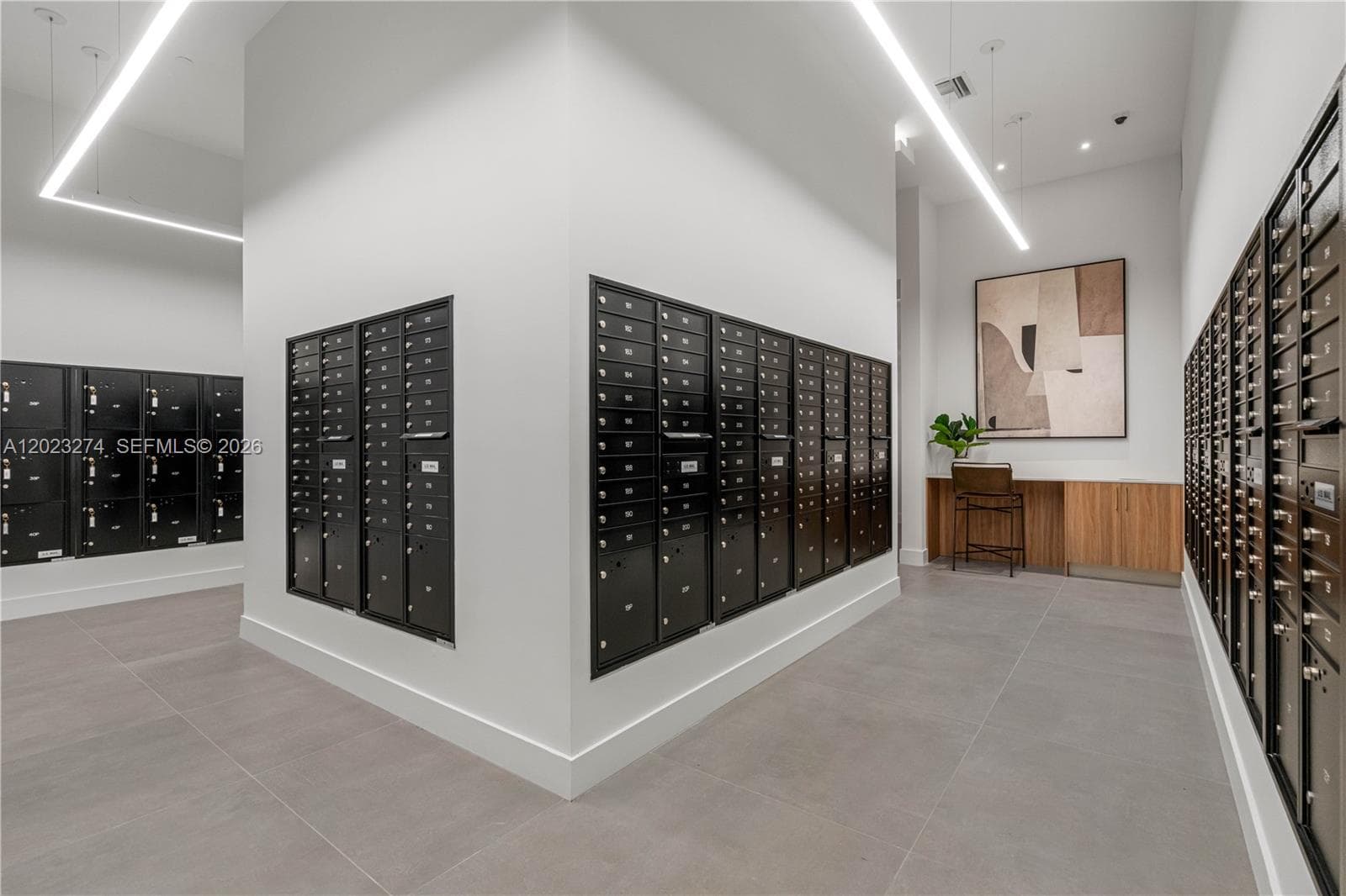 16395 Biscayne Blvd # 1310, North Miami Beach FL 33160 — 48