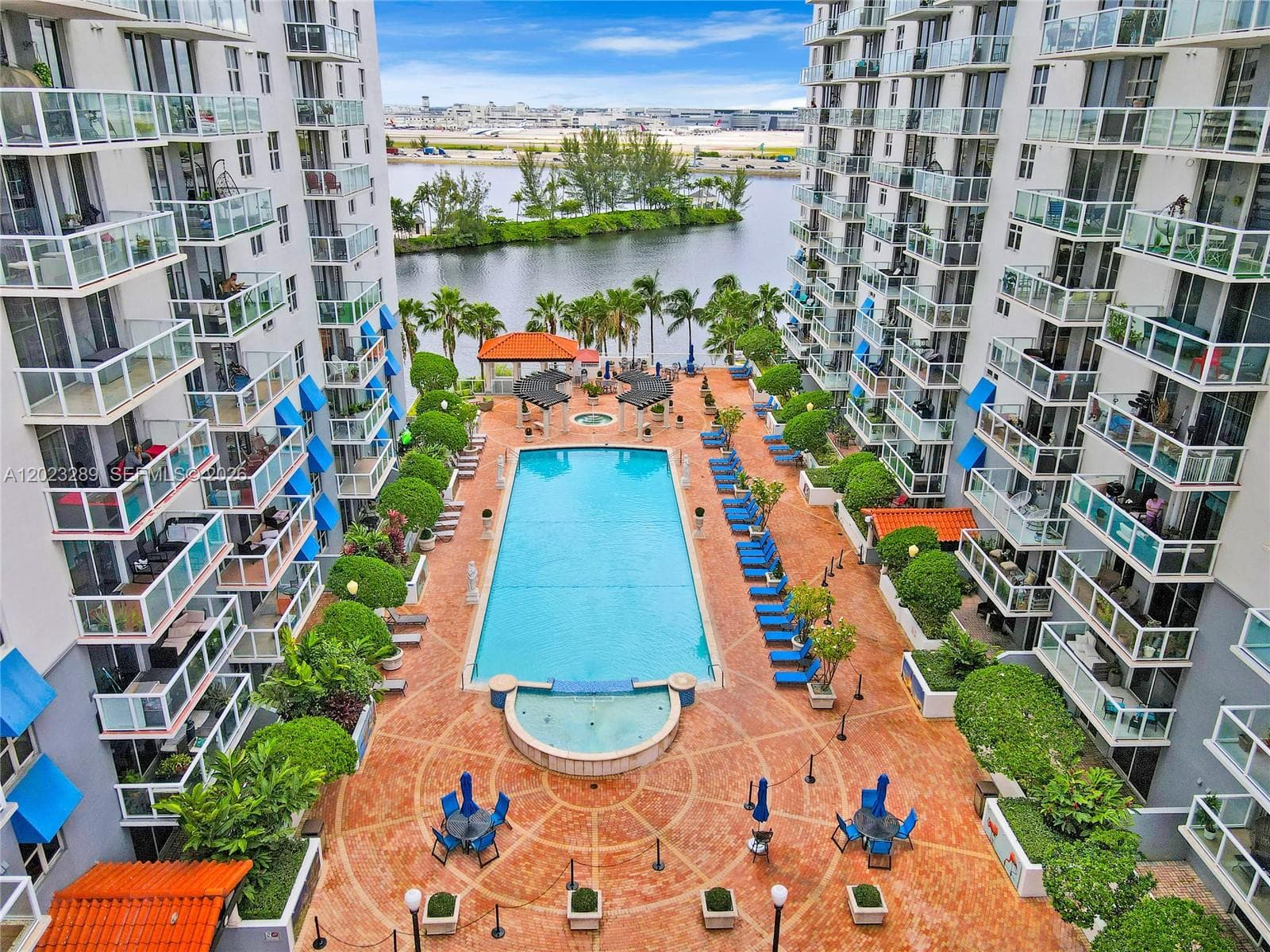 5077 NW 7th St # 517, Miami FL 33126 — 24
