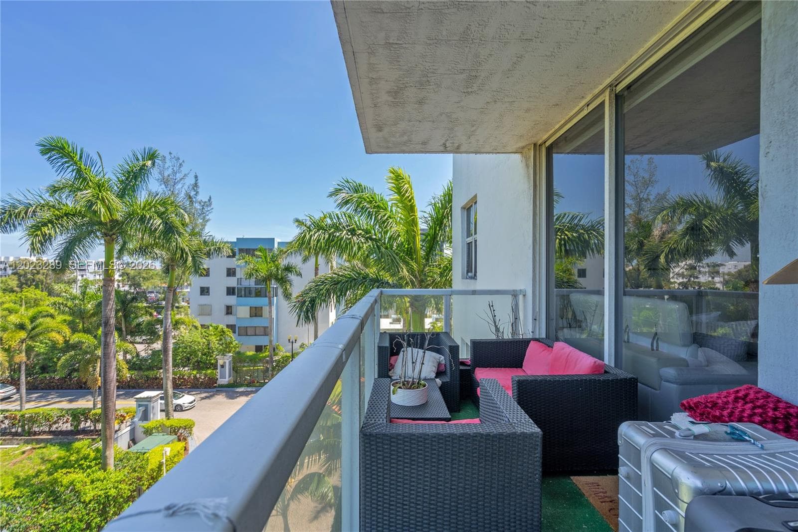 5077 NW 7th St # 517, Miami FL 33126 — 19