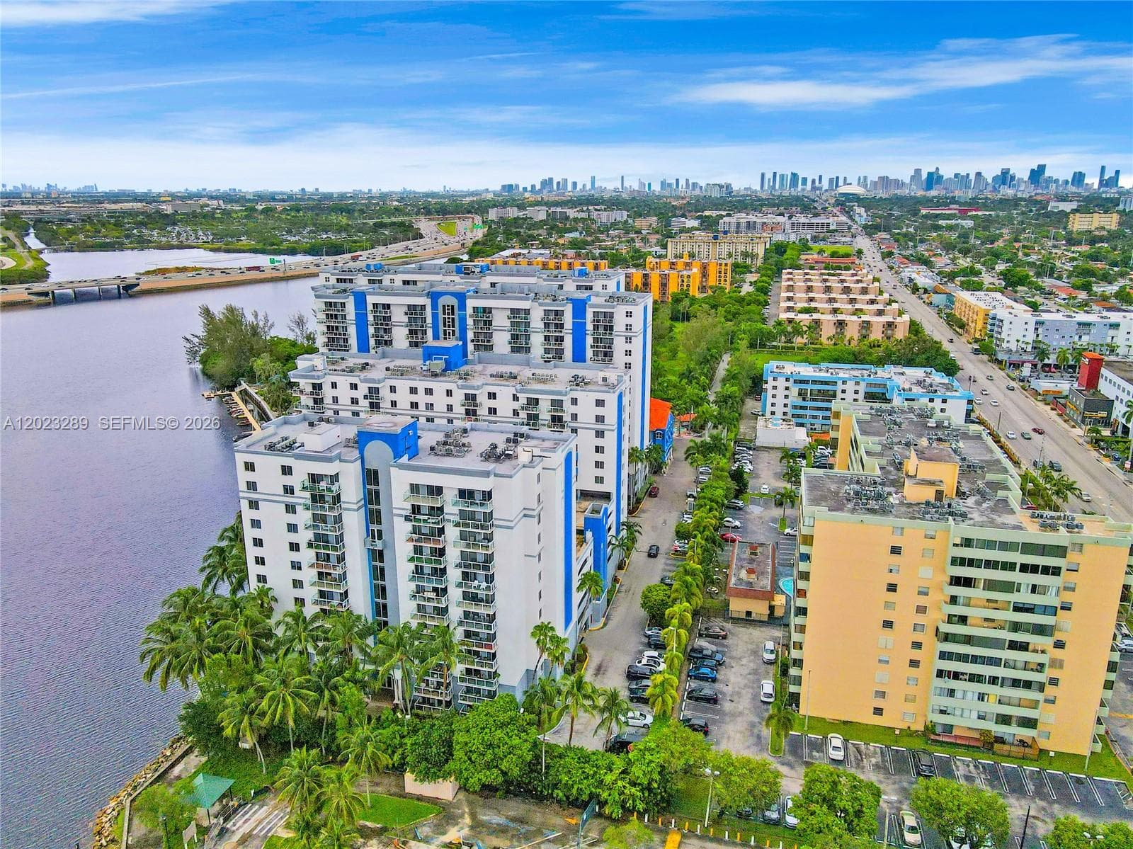 5077 NW 7th St # 517, Miami FL 33126 — 25
